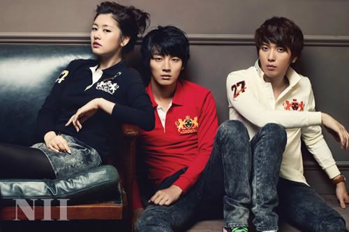 [Resim: 20100809_nii5CNBLUEYoonSiYoonandJungSoMi...forNII.jpg]