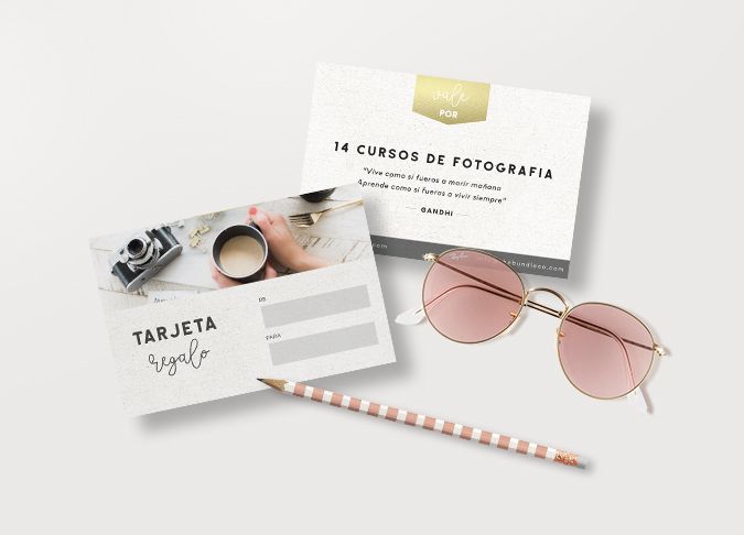 photo Mockup_tarjeta.jpg