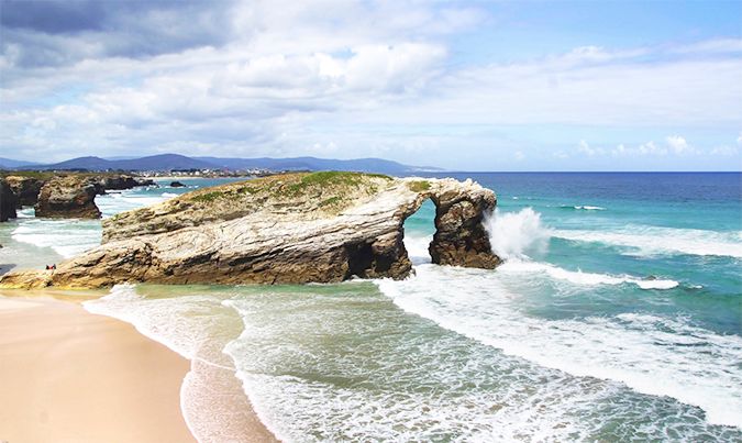 photo playa_de_las_catedrales.jpg