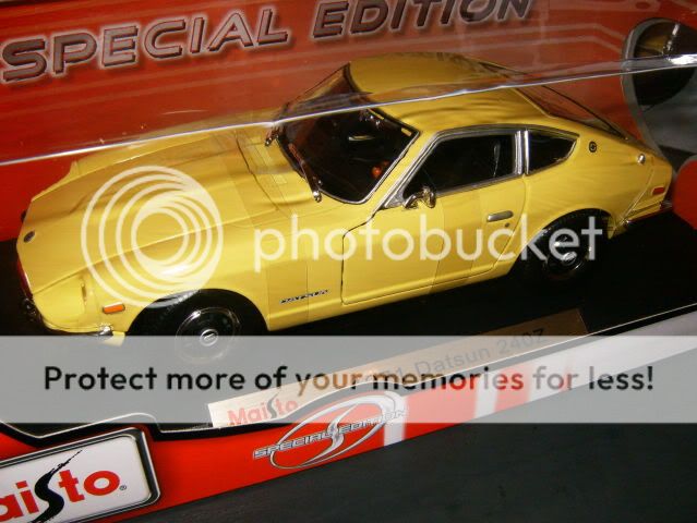 NIB MAISTO 118 SCALE CLASSIC 1971 DATSUN/NISSAN 240Z YELLOW DIE CAST 